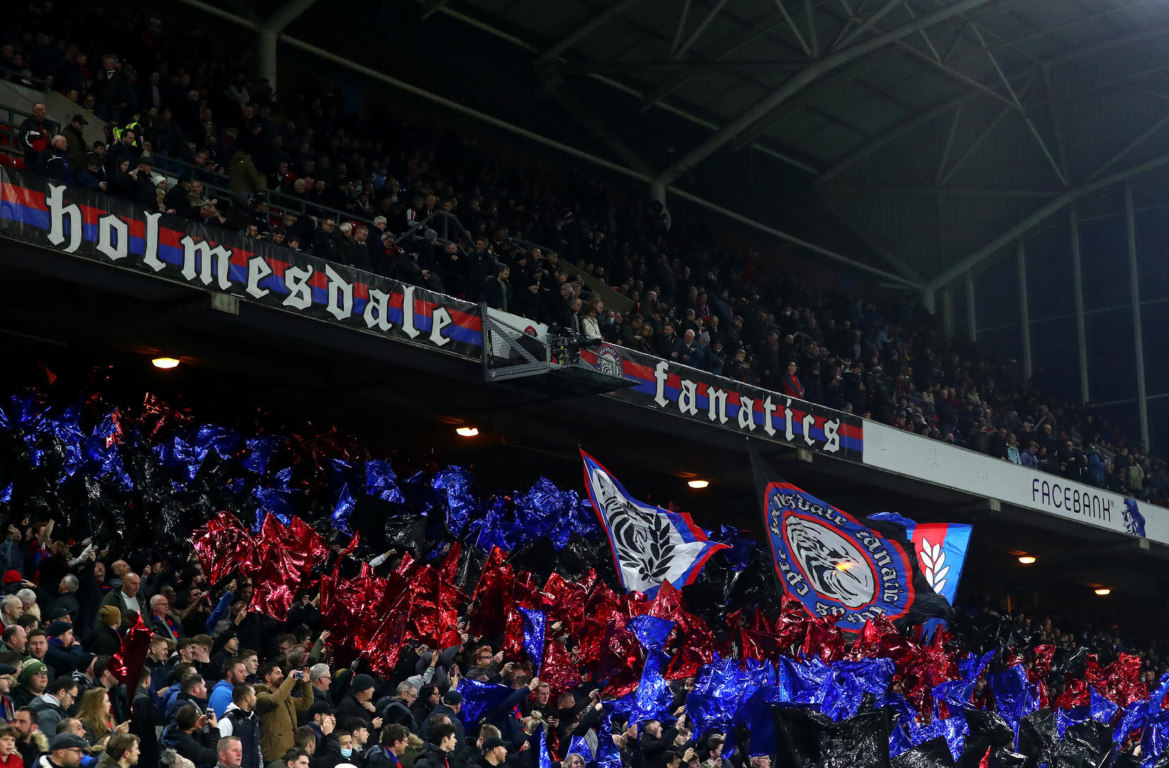 一个赛季走 一个赛季走