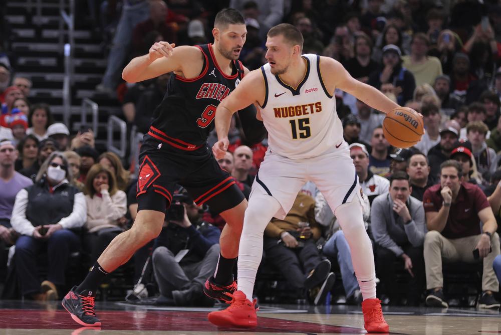 队战术重心 队战术重心