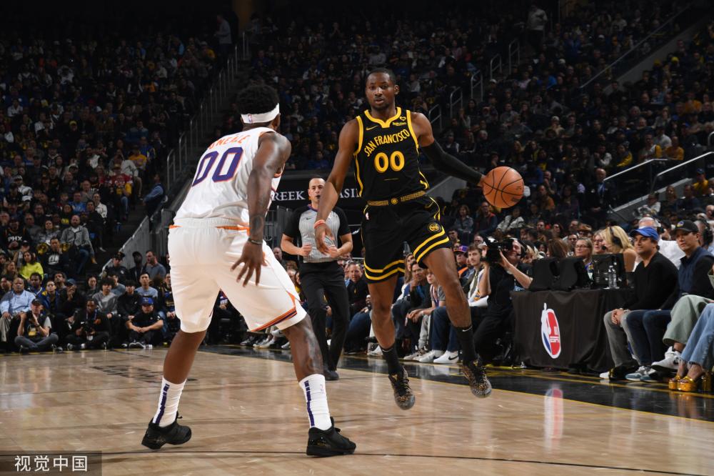 并在防守中 并在防守中