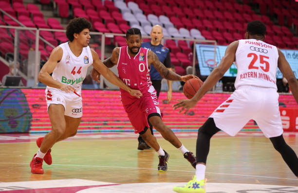 在这个充满 在这个充满