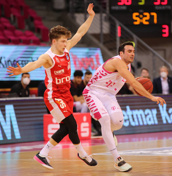 冲击前四球 冲击前四球